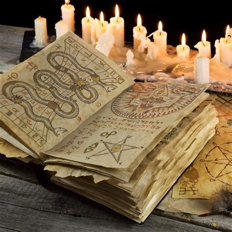 what does grimoire mean.